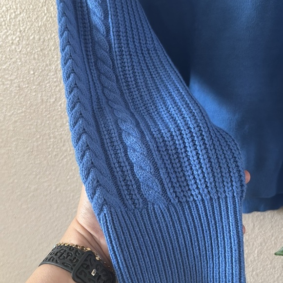 Zesica periwinkle color sweater - Picture 2 of 5